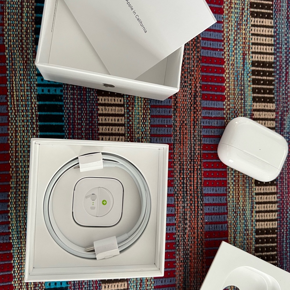 AirPods Pro Charging Case